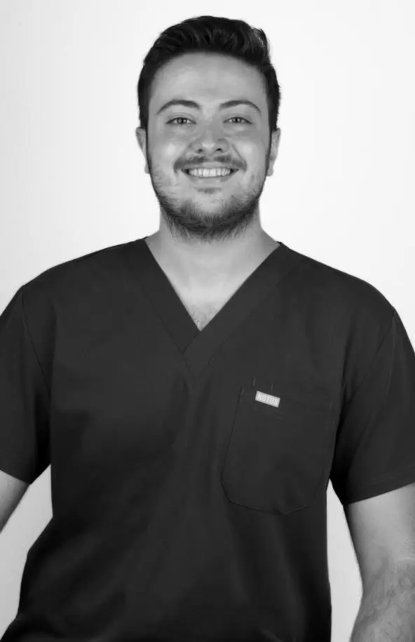Ortodontist Hakan Pekmez